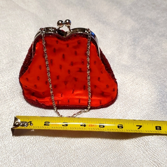 Vintage Red Beaded Satin Purse Christmas Valentine's Day Heart Chain Wristlet - Picture 3 of 8